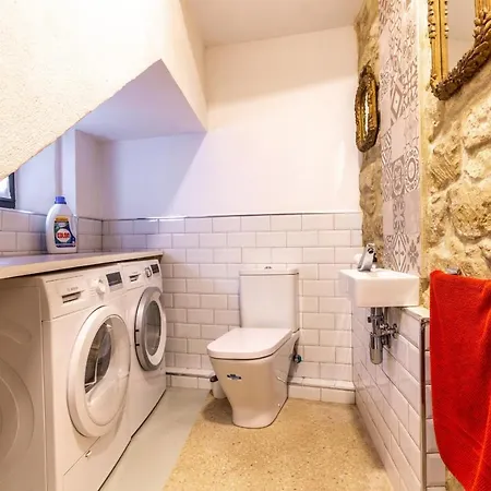 Guestready - A Classic Touch Of Refinement Apartment