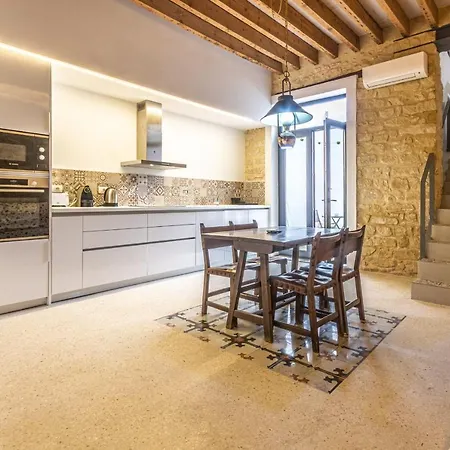 Guestready - A Classic Touch Of Refinement Apartment *